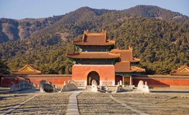 qingdongling.jpeg qingdongling.jpeg